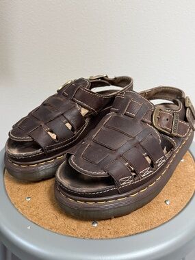Dr. Martins Docs Brown Leather Fisherman Sandals Size 8 90’s Era Authentic